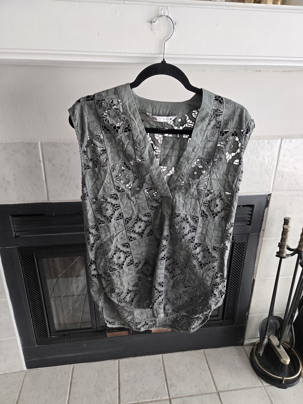 Zara Olive Green Lace V-Neck Camisole
